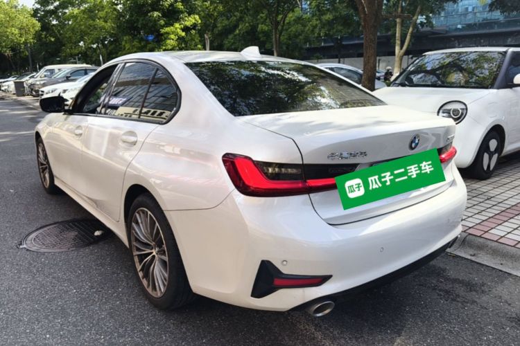 BMW 3 Series 2022 car image #5
