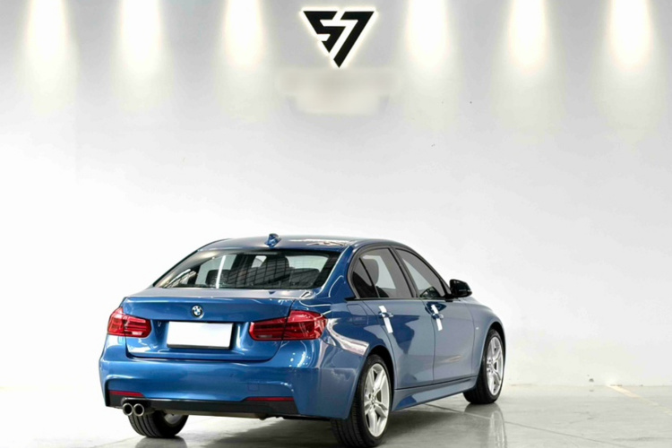 BMW 3 Series 2018 car image #7