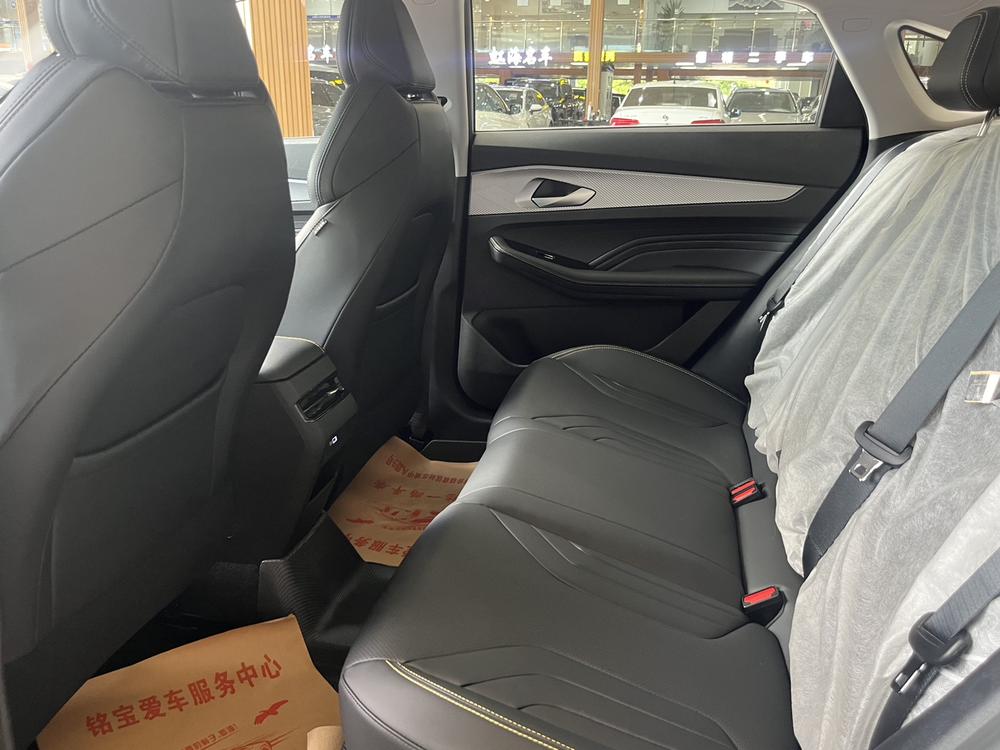 GEELY Binray 2025 #9 GEELY Binray 2025 car image #9