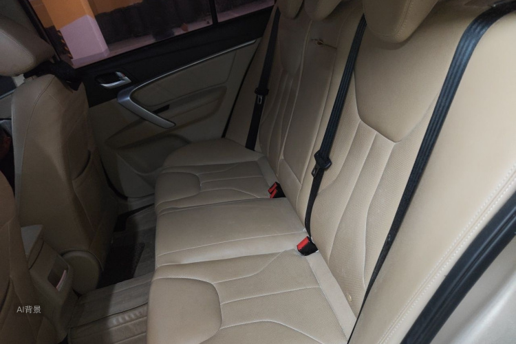 GEELY Emgrand 2017 car image #19