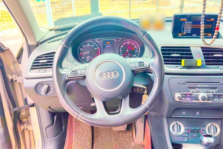 Audi Q3 2016 #11 Audi Q3 2016 car image #11