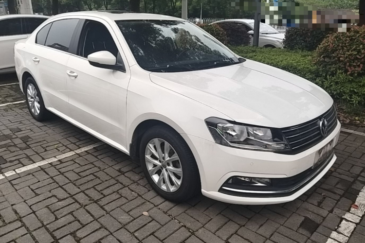 Volkswagen Lavida 2018 car image #4