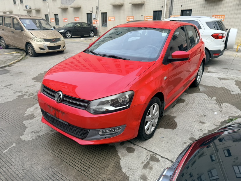 Volkswagen Polo 2014 Volkswagen Polo 2014 immagine di auto