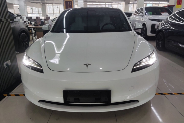 Tesla Model 3 2025 #3 Tesla Model 3 2025 car image #3