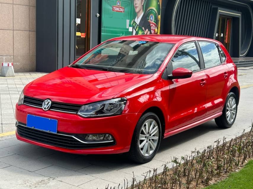 Volkswagen Polo 2015 Volkswagen Polo 2015 car image