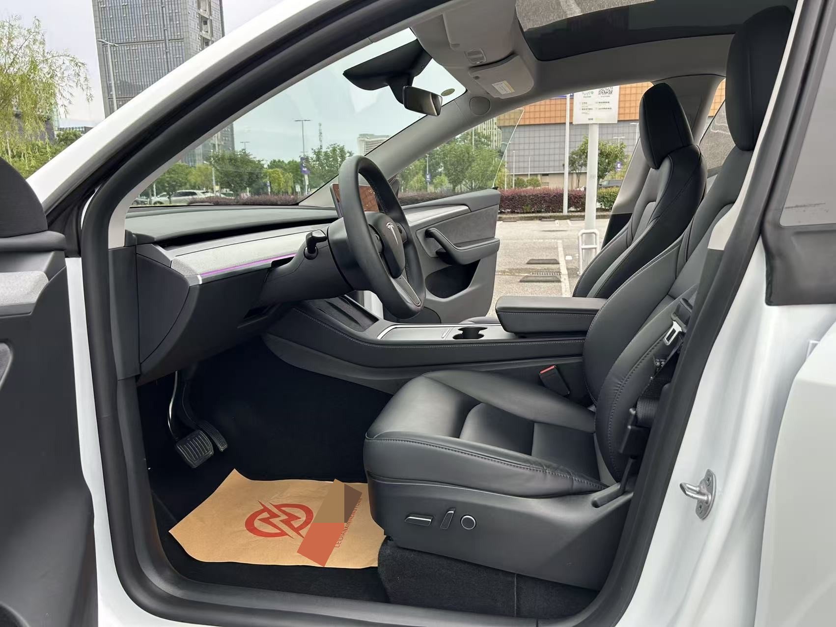 Tesla Model Y 2024 #4 Tesla Model Y 2024 imagen de coche #4