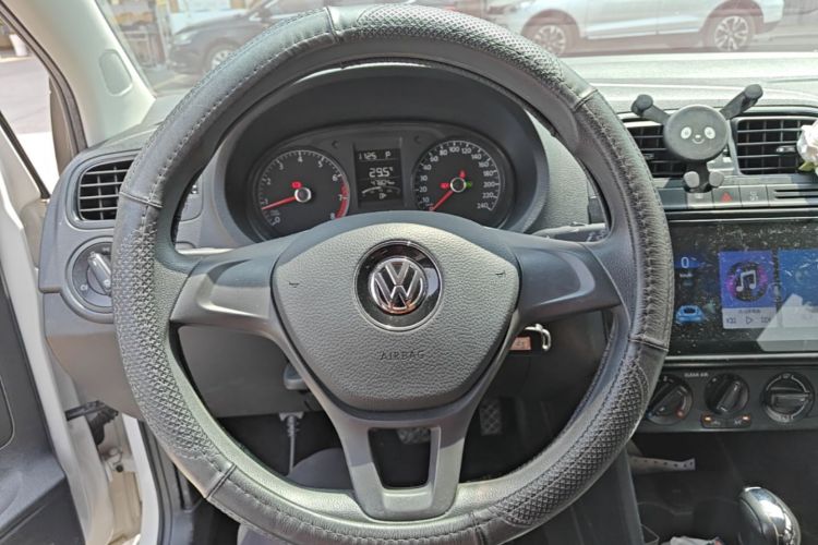 Volkswagen Polo 2019 #11 Volkswagen Polo 2019 car image #11