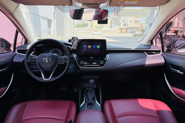 Toyota Corolla 2023 car image #11