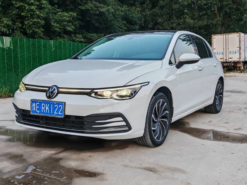 Volkswagen Golf 2022 car image 