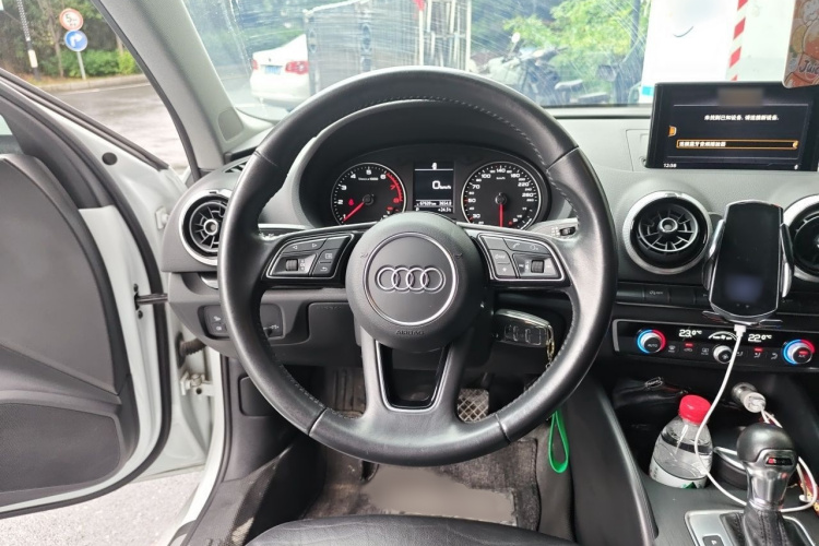 Audi A3 2019 car image #15