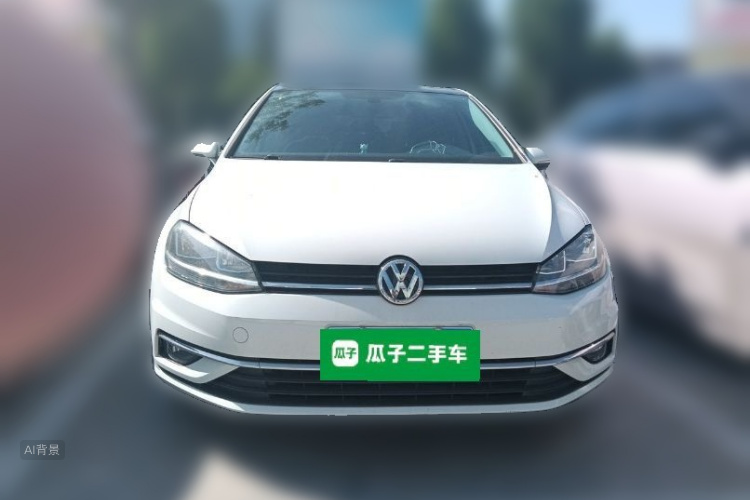 Volkswagen Golf 2019 car image #3