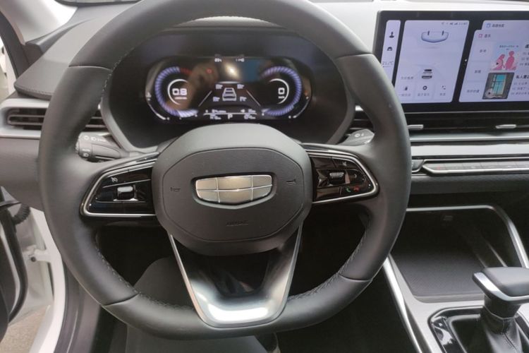 GEELY Emgrand 2025 #11 GEELY Emgrand 2025 car image #11