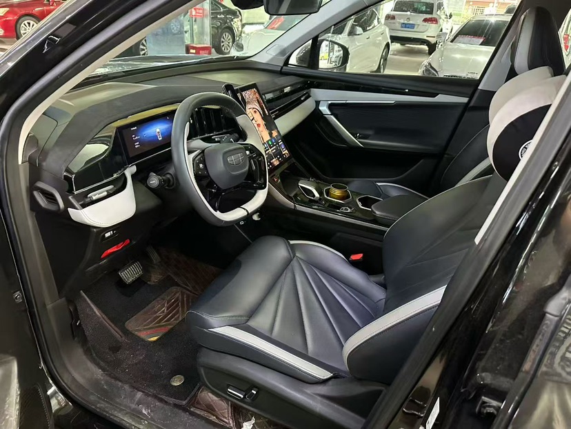 GEELY Boyue L 2023 car image #3