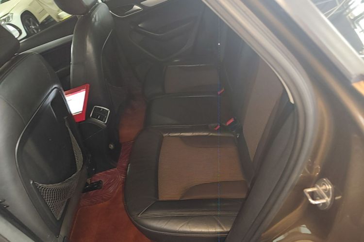 Audi Q3 2016 #13 Audi Q3 2016 car image #13