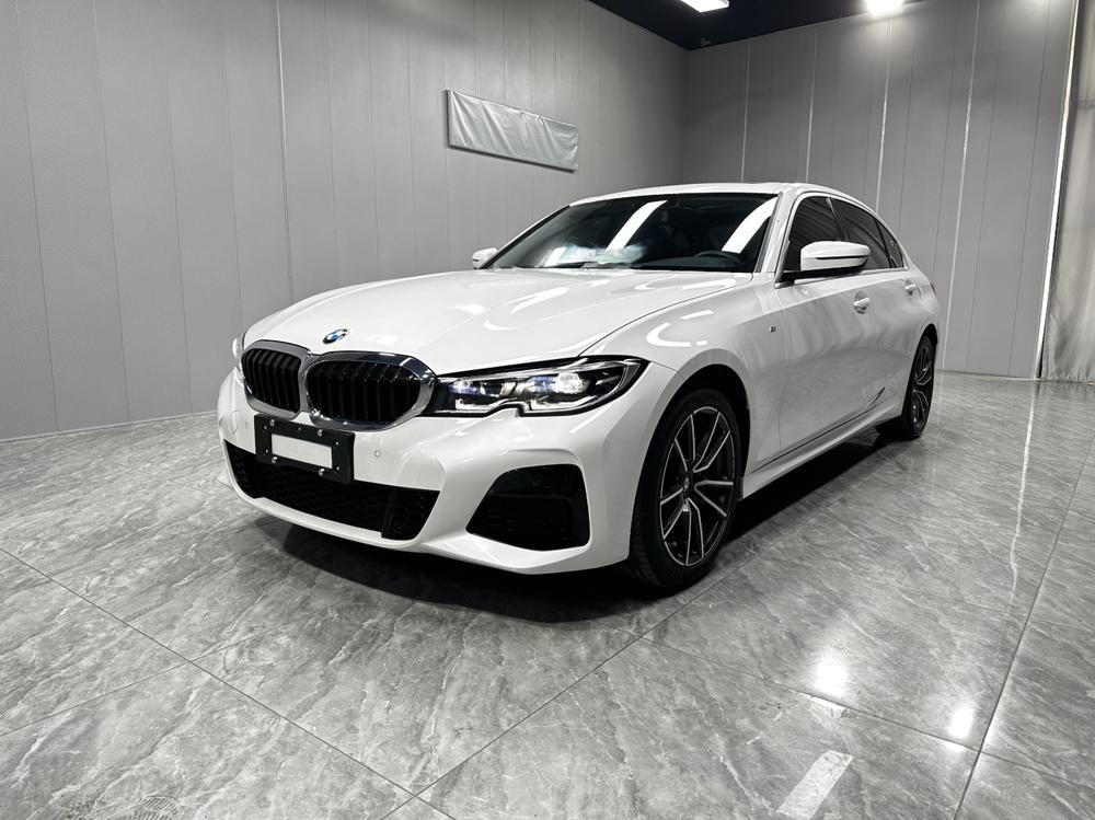 BMW 3 Series 2022 car image 