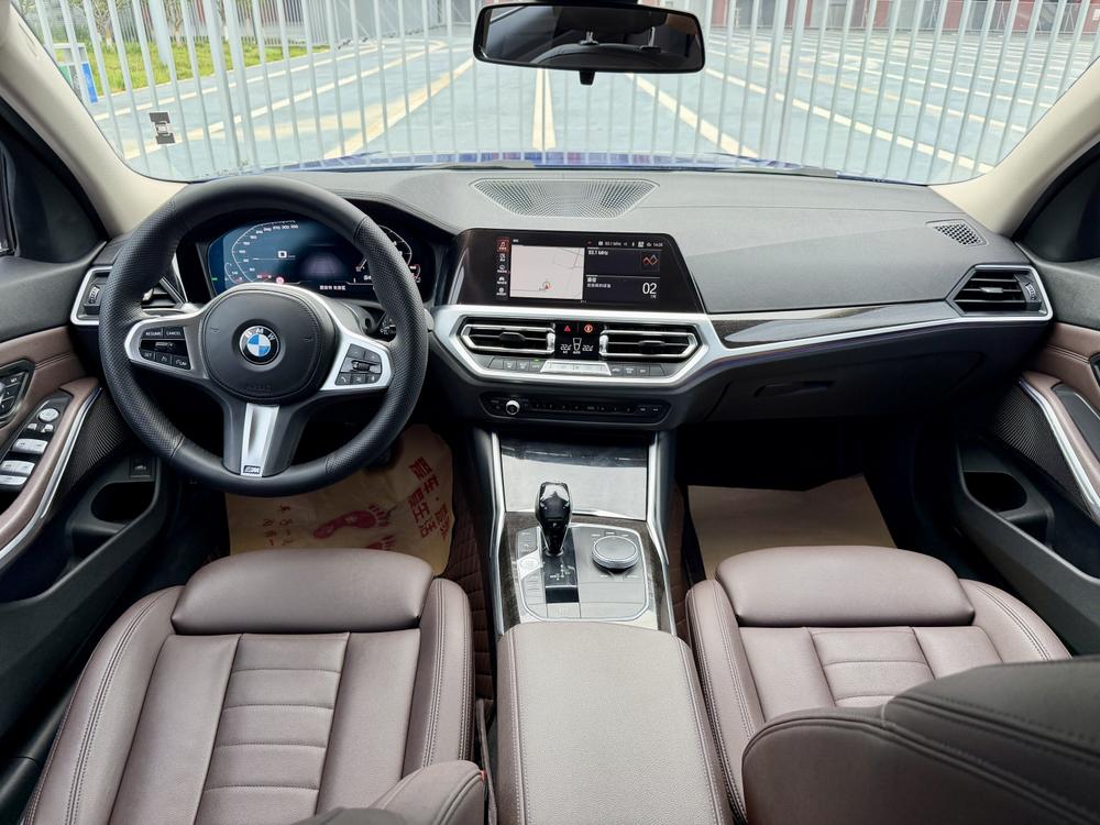 BMW 3 Series 2019 #8 BMW 3 Series 2019 car image #8