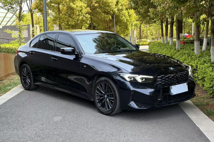 BMW 3 Series 2024 изображение автомобиля #4