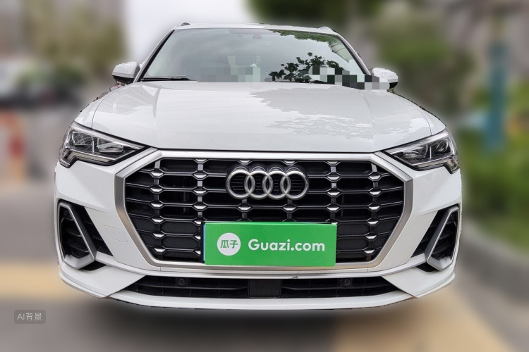 Audi Q3 2022 car image #3