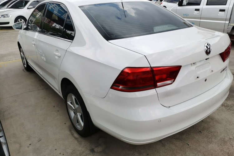 Volkswagen Santana 2016 car image #5