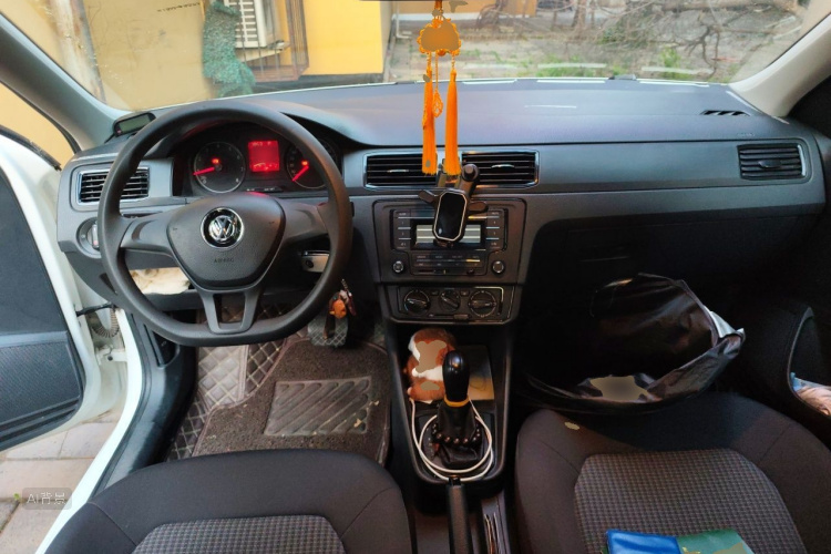 Volkswagen Santana 2019 car image #11