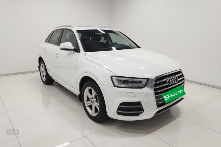 Audi Q3 2018 car image #4