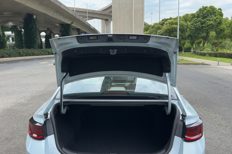 GEELY Emgrand L HiP 2022 car image #20