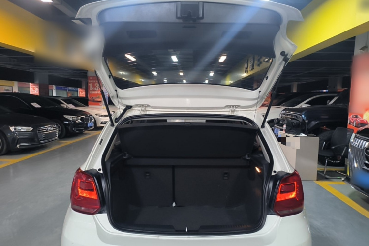Volkswagen Polo 2017 #19 Volkswagen Polo 2017 car image #19