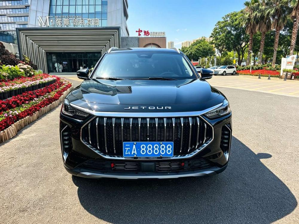 Jetour X70 PLUS 2024 car image #2
