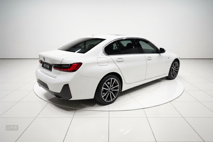 BMW 3 Series 2024 car image #7