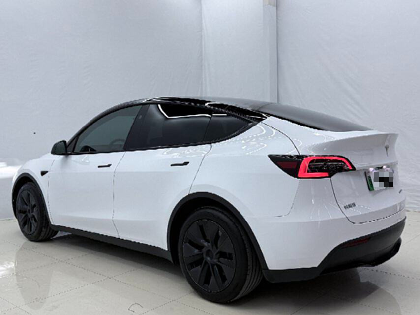Tesla Model Y 2024 #10 Tesla Model Y 2024 car image #10