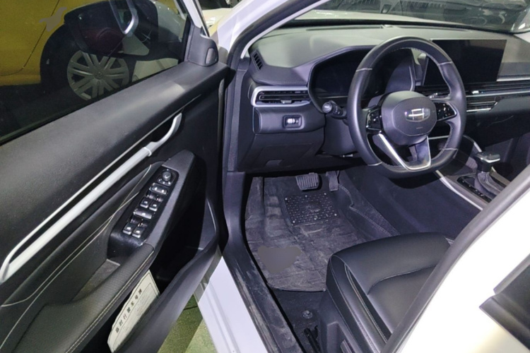 GEELY Emgrand 2024 #16 GEELY Emgrand 2024 imagen de coche #16