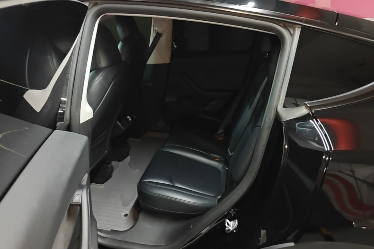 Tesla Model Y 2023 #17 Tesla Model Y 2023 immagine di auto #17