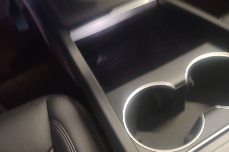 Tesla Model 3 2025 #10 Tesla Model 3 2025 car image #10