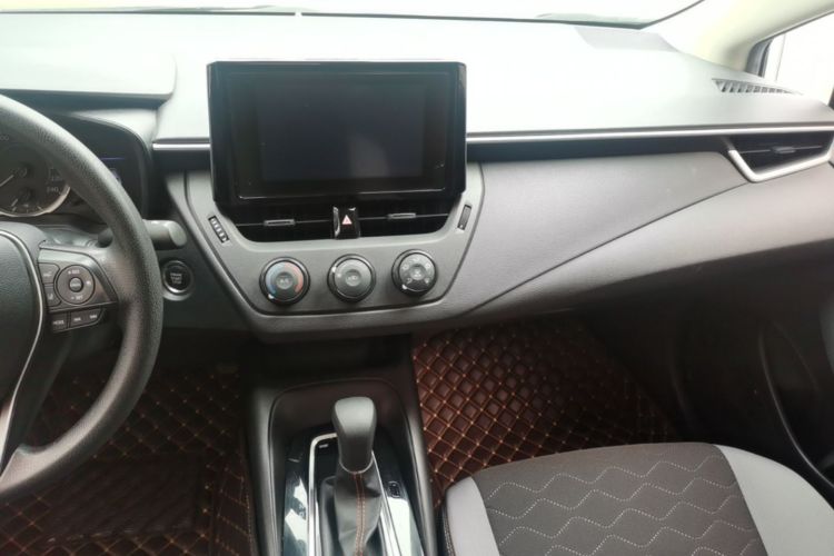 Toyota Corolla 2021 immagine di auto #13