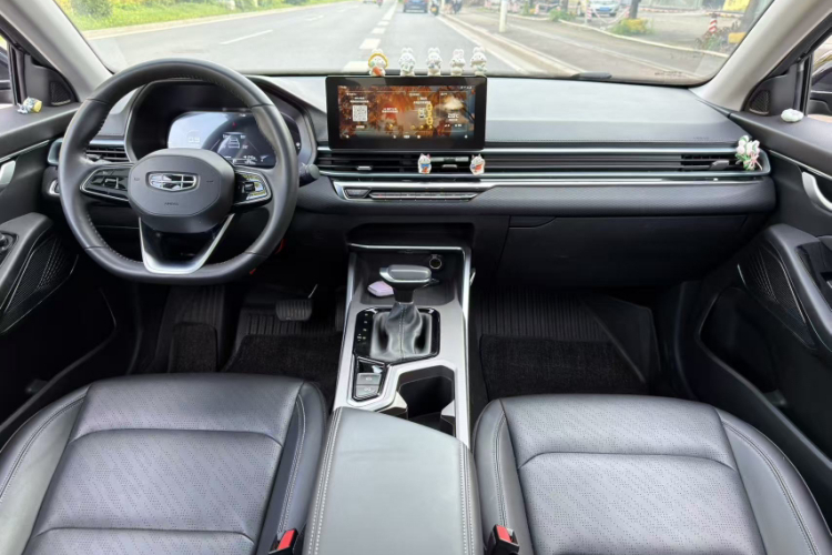 GEELY Emgrand 2022 immagine di auto #16