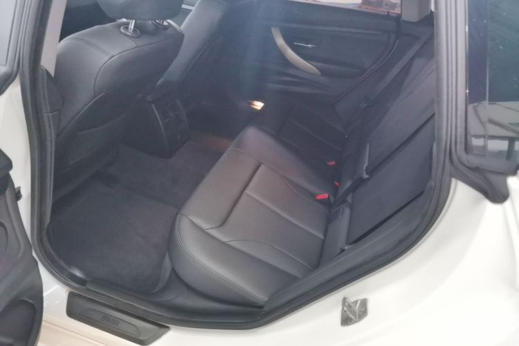 BMW 3 Series GT 2016 car image #13