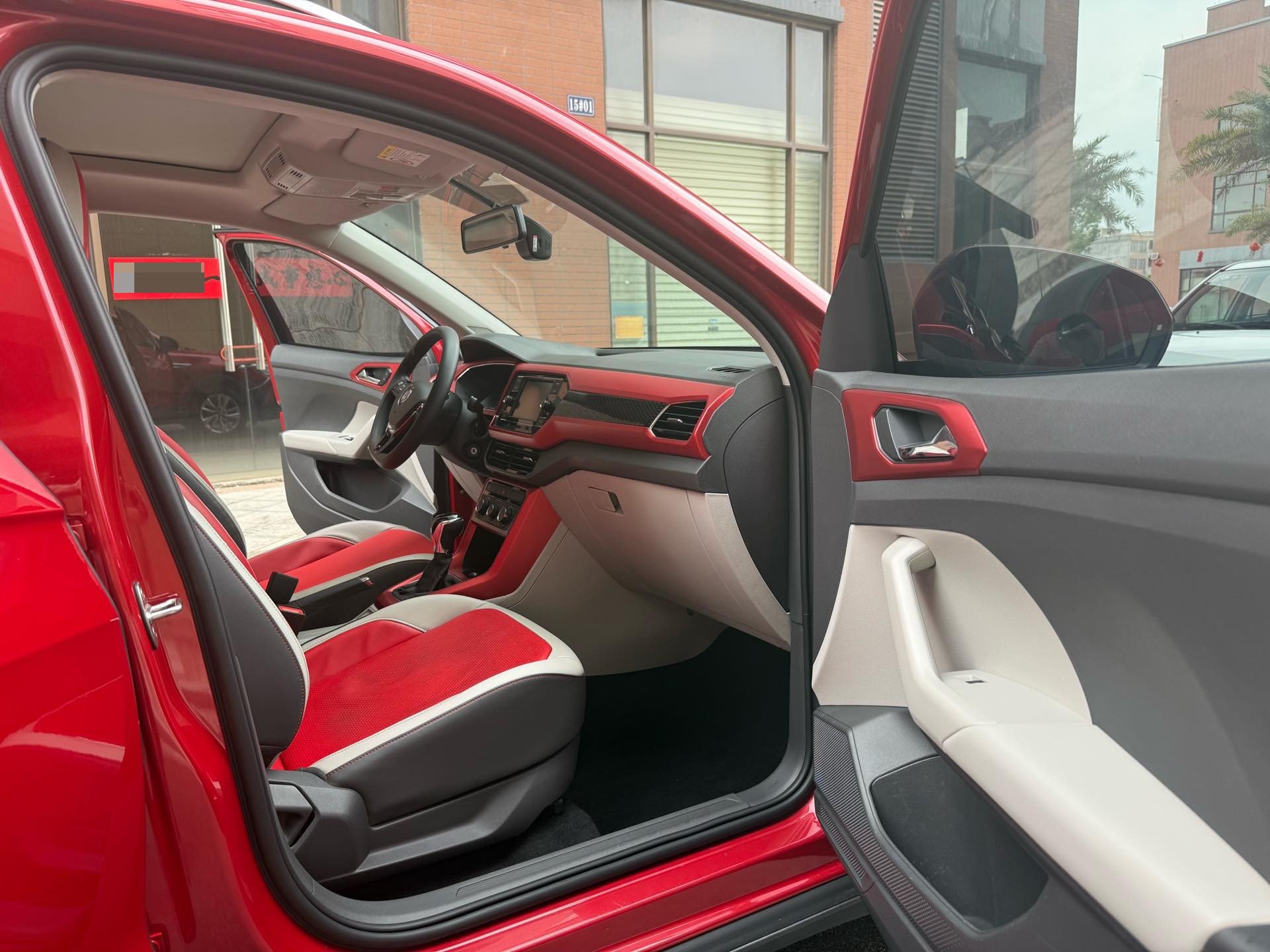 Volkswagen T-Cross 2020 immagine di auto #7