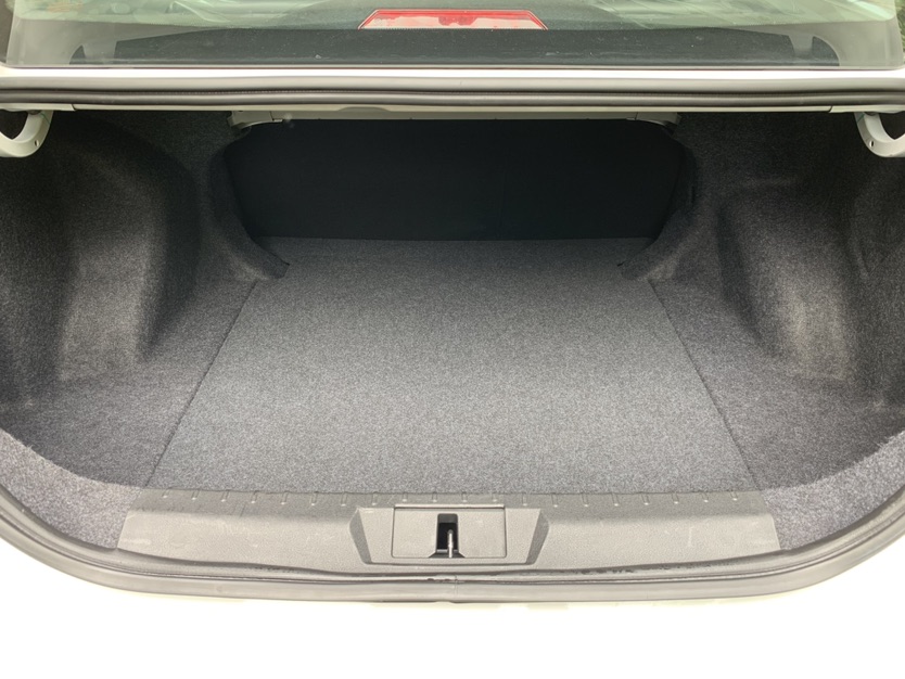 GEELY Emgrand 2019 car image #9
