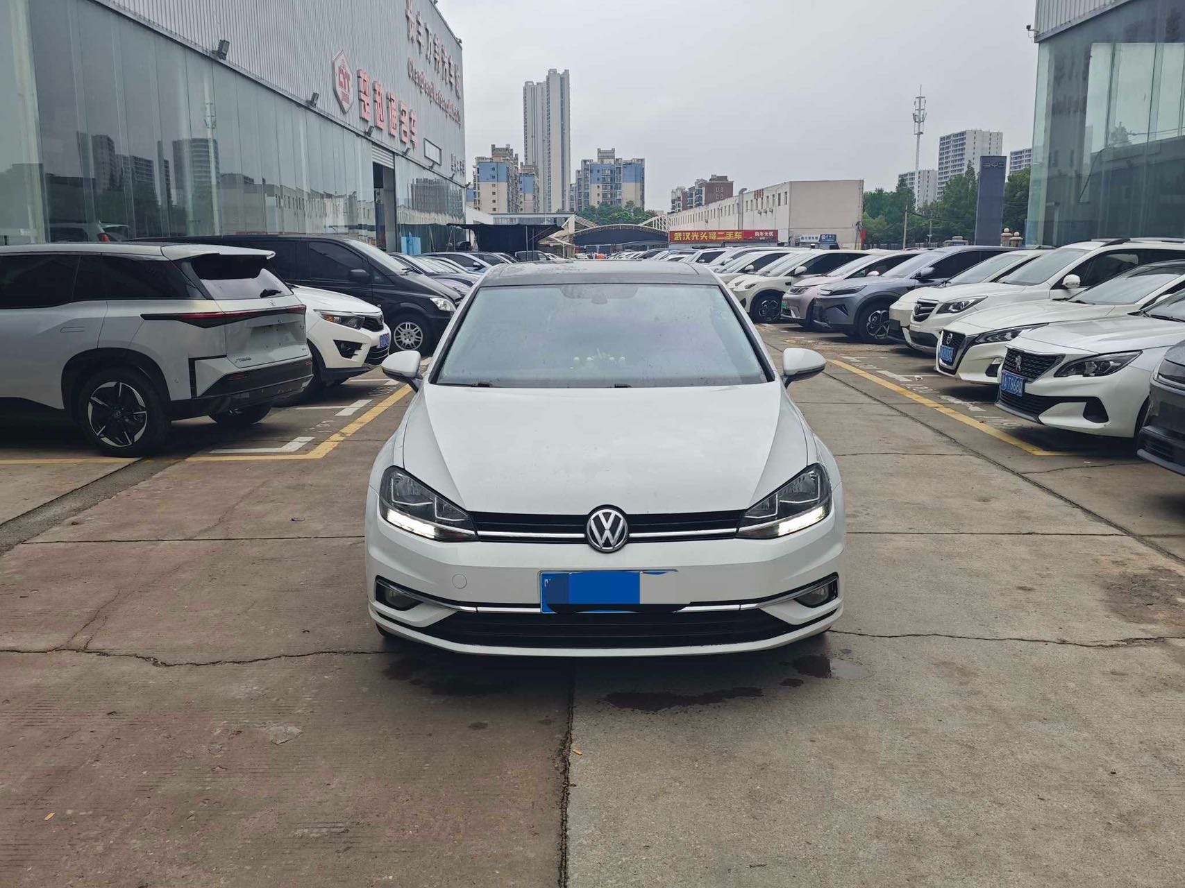 Volkswagen Golf 2020 #2 Volkswagen Golf 2020 car image #2