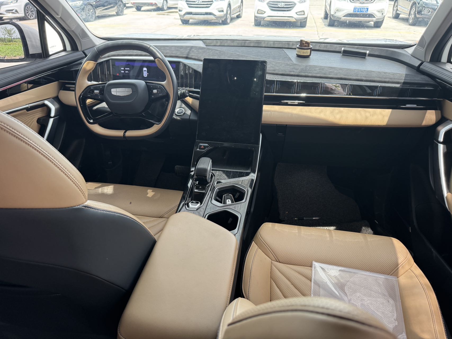 GEELY Boyue L 2023 #6 GEELY Boyue L 2023 изображение автомобиля #6