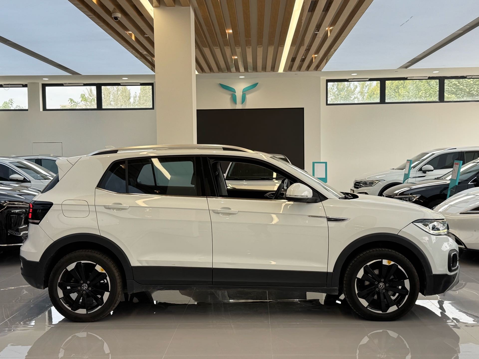 Volkswagen Tacqua 2024 صورة سيارة #3