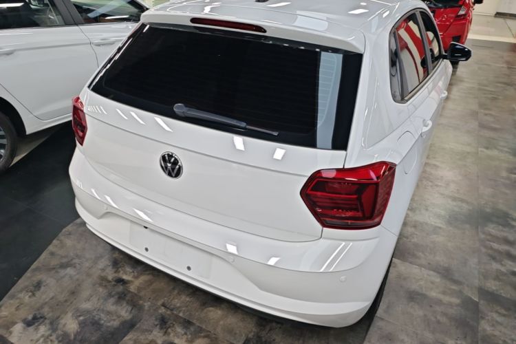 Volkswagen Polo 2022 car image #5