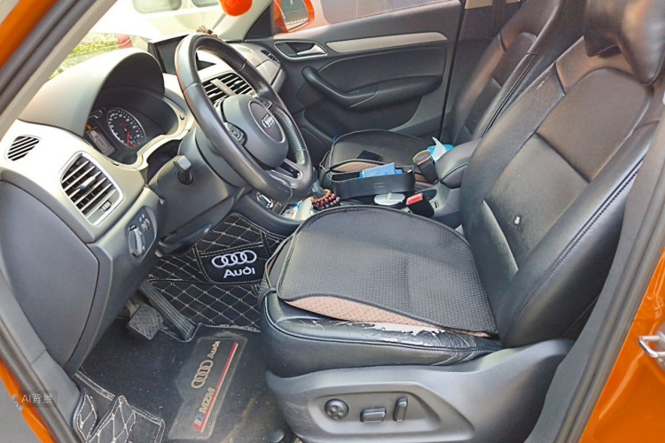 Audi Q3 2016 car image #17