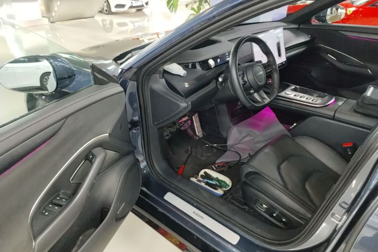 MI SU7 2024 image de voiture #16