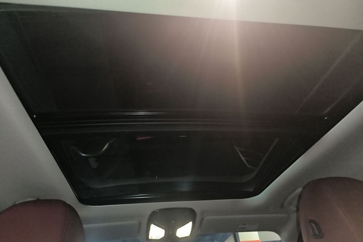 BMW 3 Series 2025 صورة سيارة #18