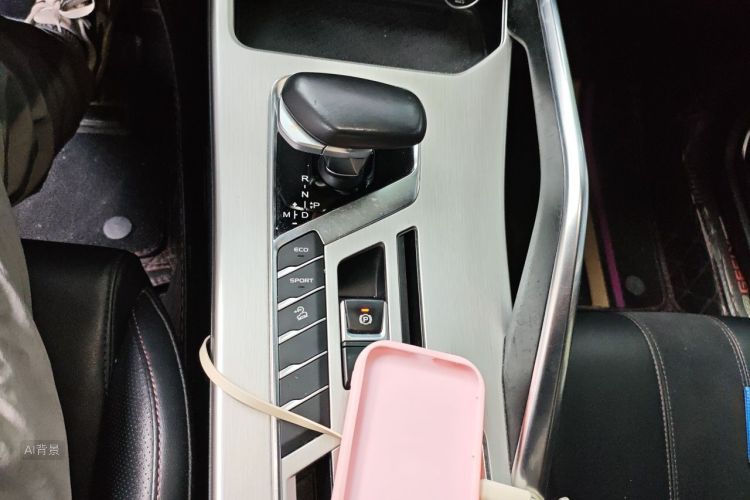 GEELY Coolray 2021 image de voiture #16