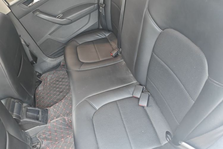 Volkswagen Santana 2017 car image #17