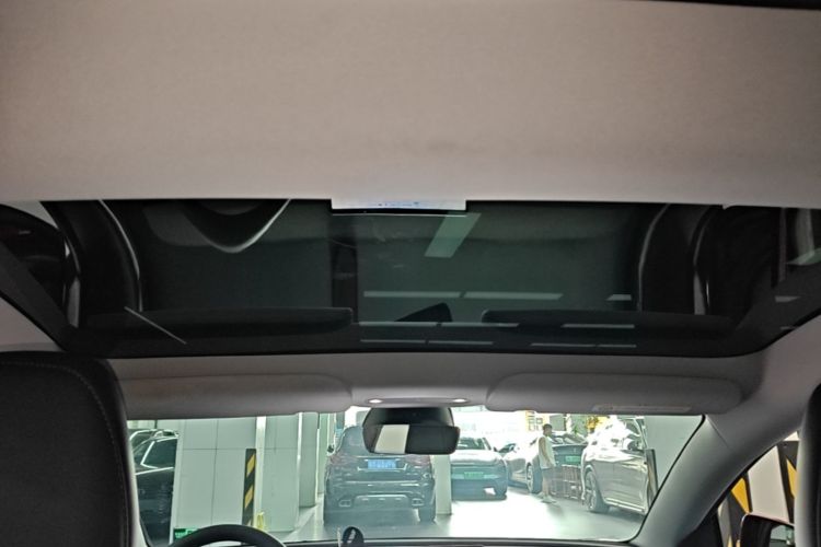 Tesla Model 3 2024 car image #18