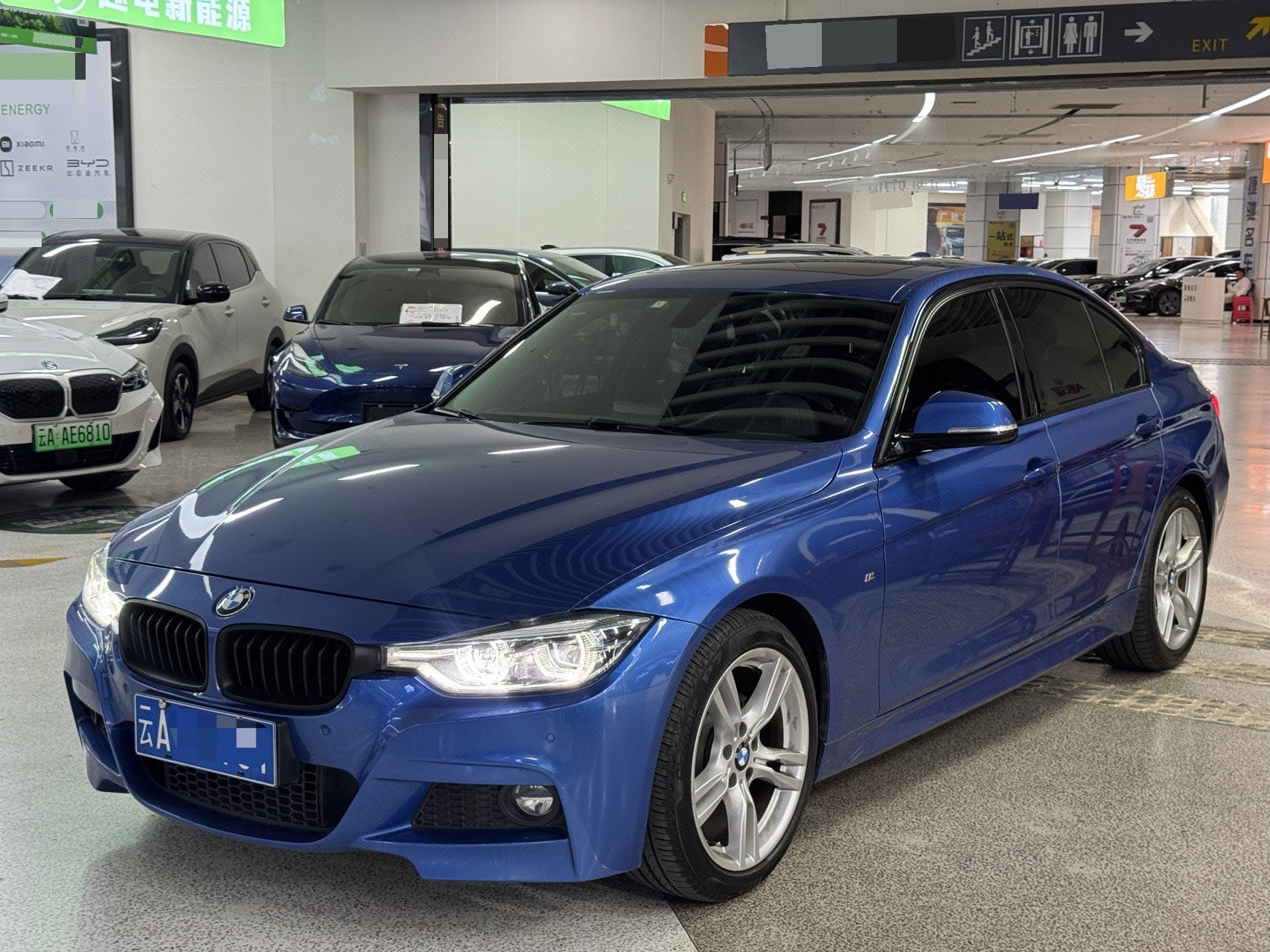 BMW 3 Series 2019 car image 