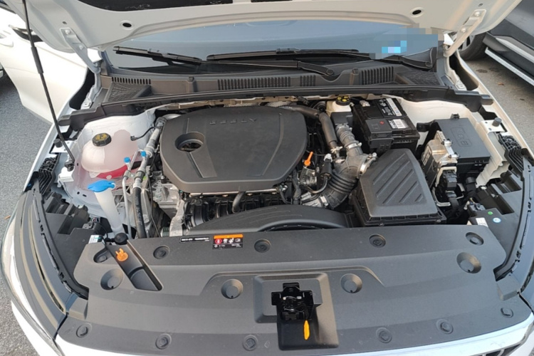 GEELY Emgrand 2025 #22 GEELY Emgrand 2025 immagine di auto #22